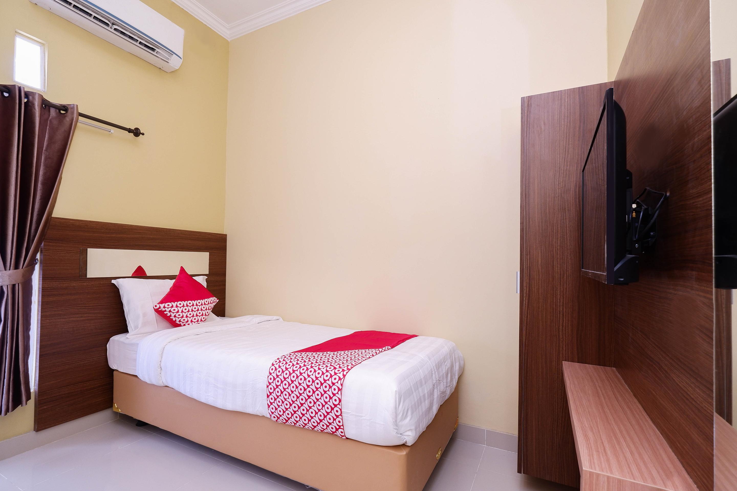 Hotel Super Oyo 1506 Shabrina 2 Syariah Solo Exteriér fotografie