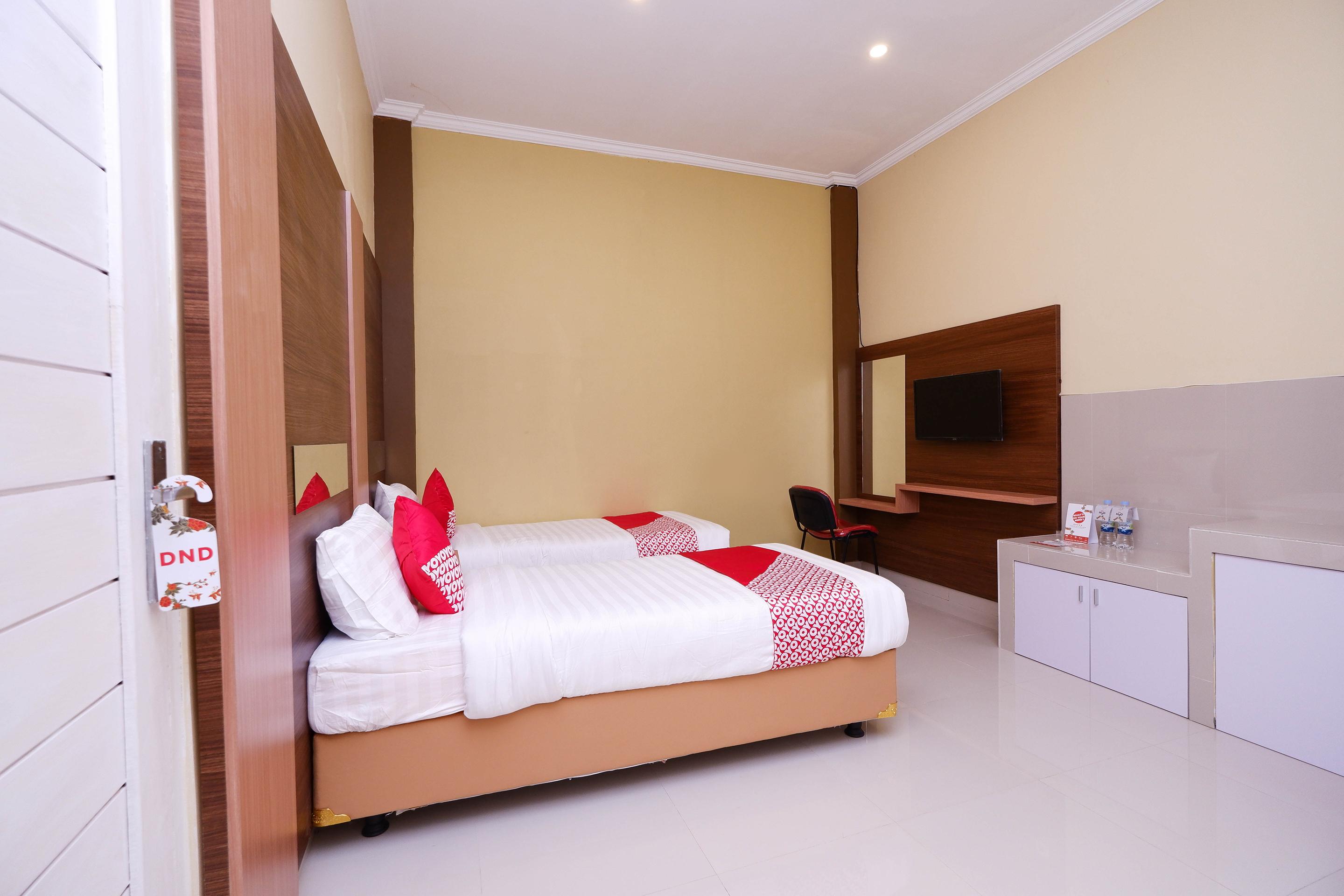 Hotel Super Oyo 1506 Shabrina 2 Syariah Solo Exteriér fotografie