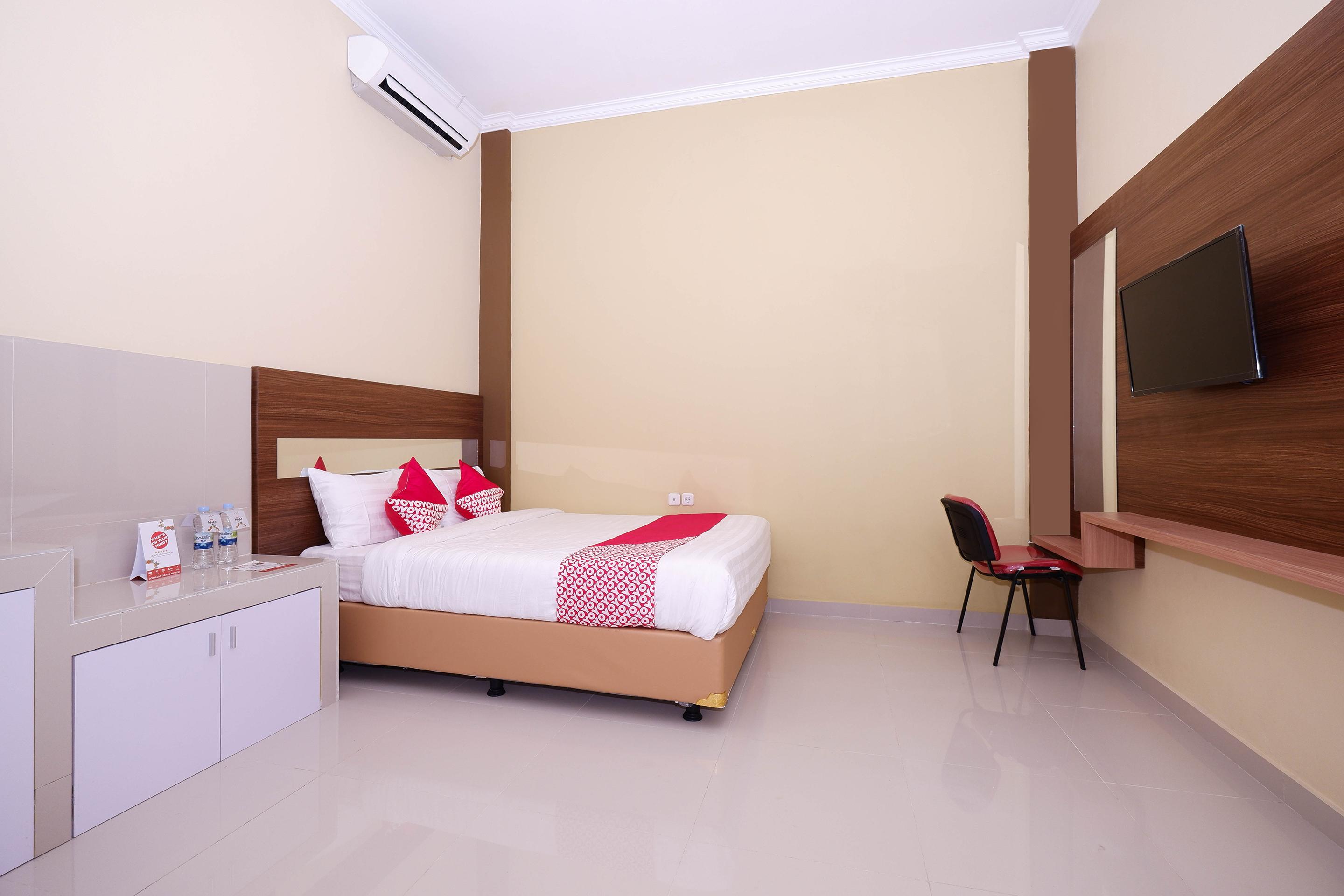 Hotel Super Oyo 1506 Shabrina 2 Syariah Solo Exteriér fotografie