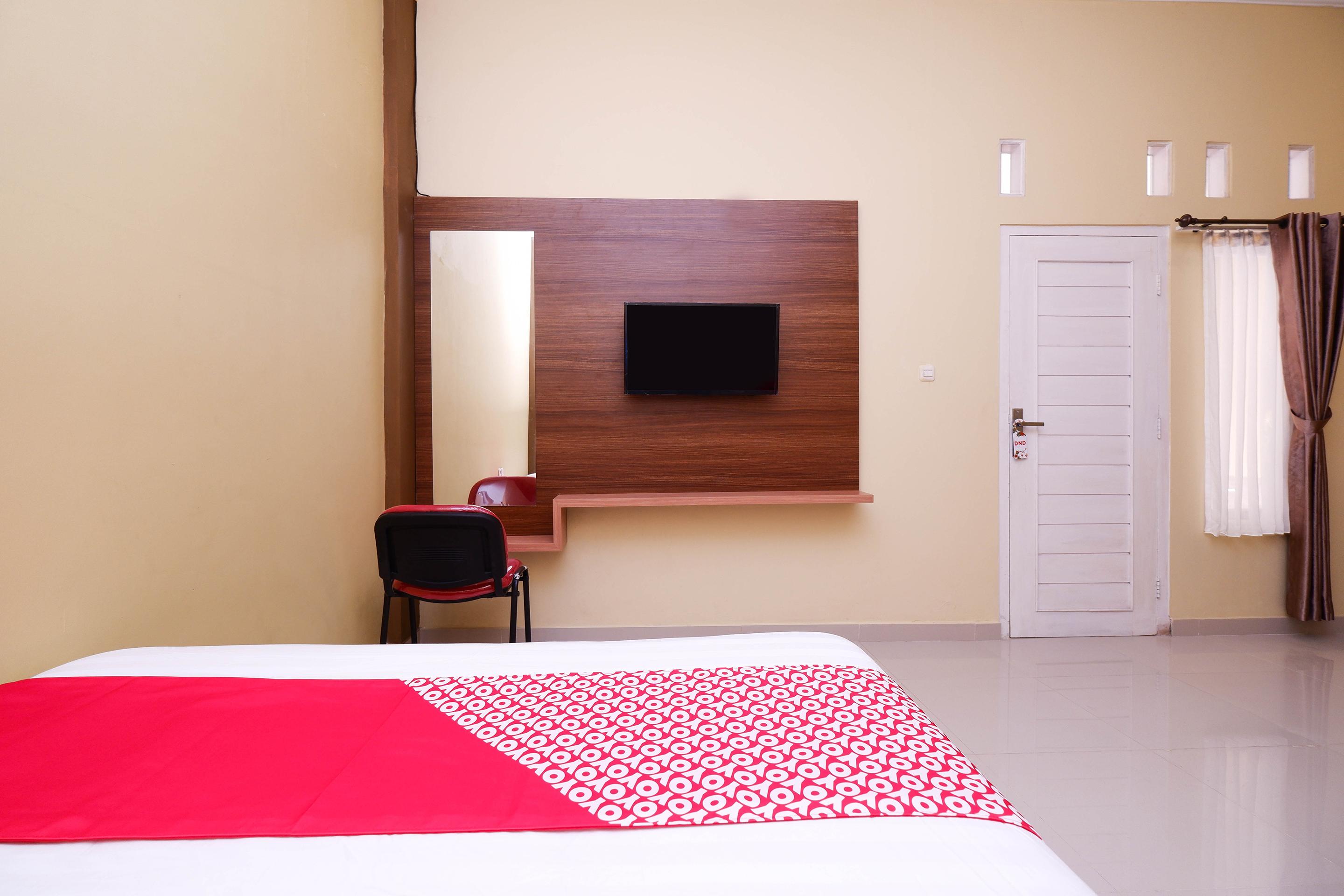 Hotel Super Oyo 1506 Shabrina 2 Syariah Solo Exteriér fotografie