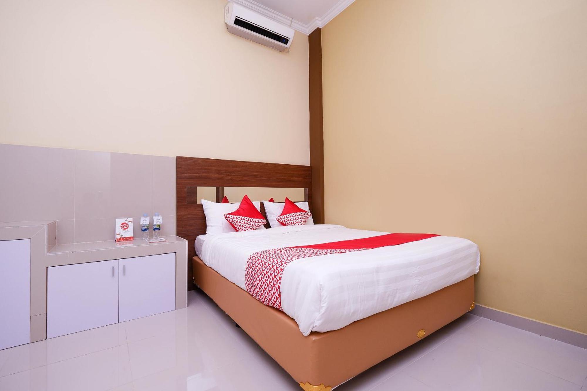 Hotel Super Oyo 1506 Shabrina 2 Syariah Solo Exteriér fotografie
